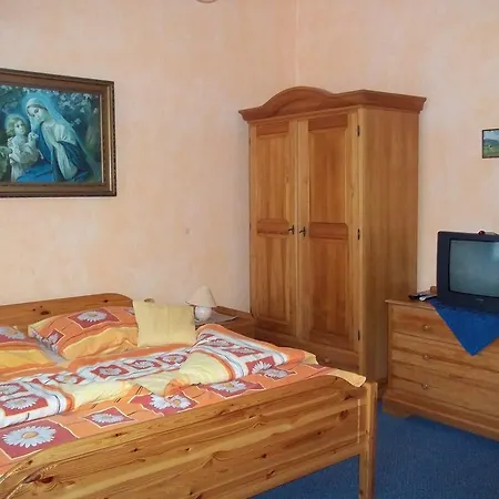 Guest house Familia 3*